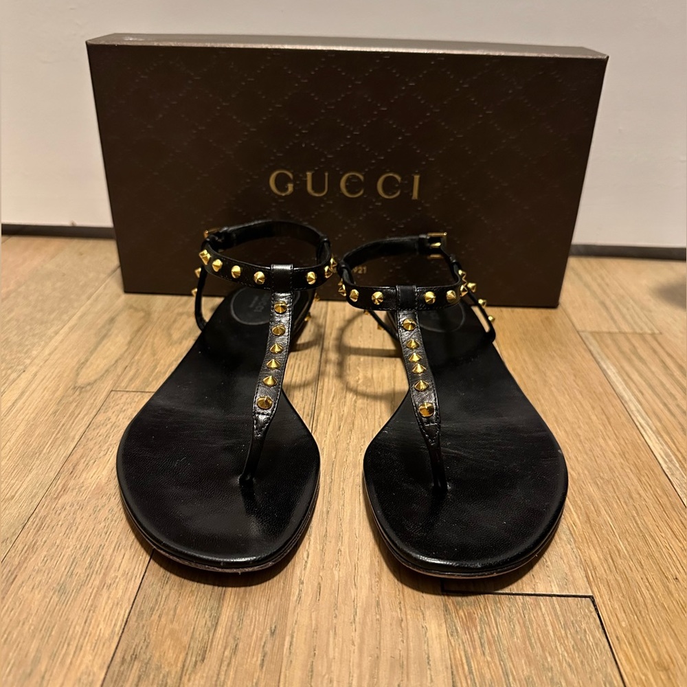 Gucci Size 10 Black Studded T Strap Sandal - Picture 3 of 5